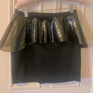 Peplum plastic skirt